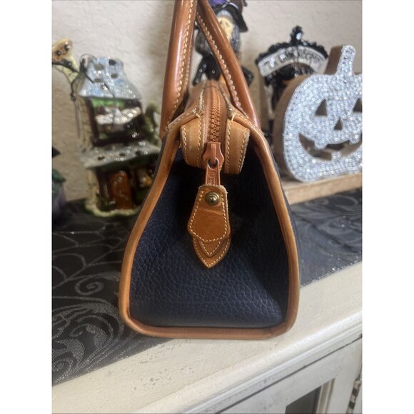 Dooney & Bourke Pebble Leather Handbag Navy Purse Vintage Satchel Purse Handbag - Picture 4 of 15